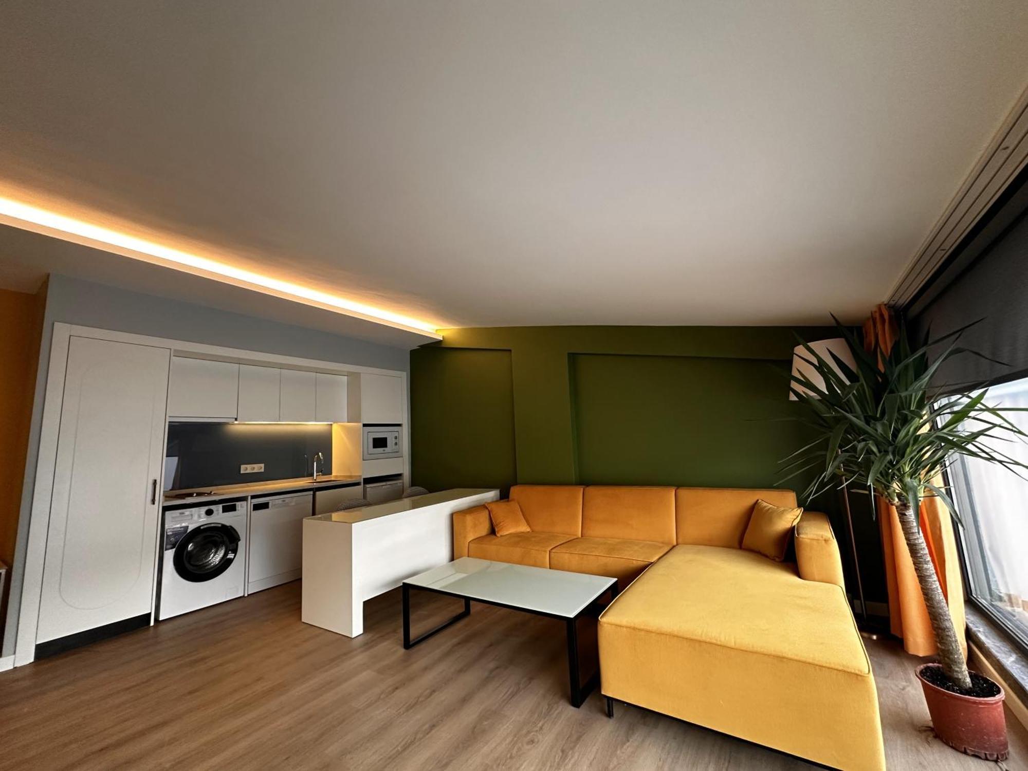 Otto Tunali Apartment *